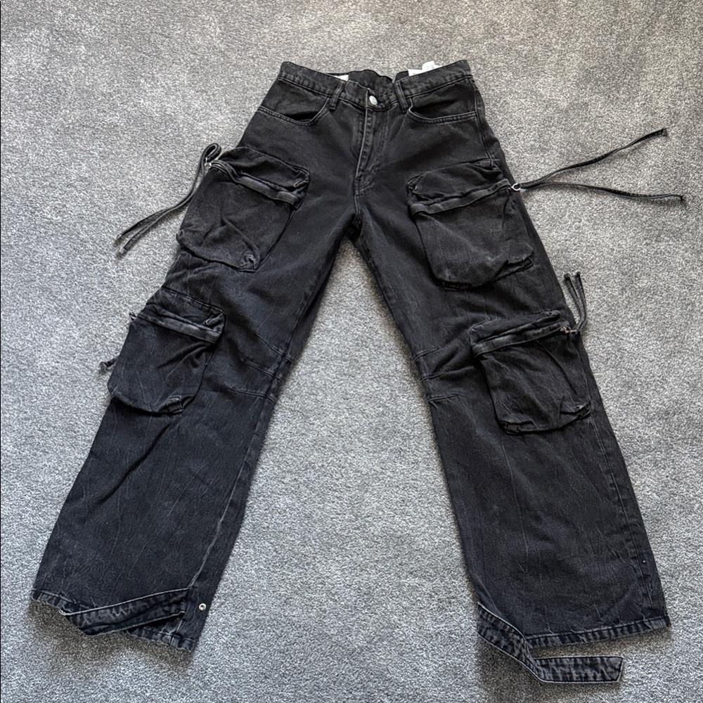 Zara Men's Black Relaxed Cargo Jeans